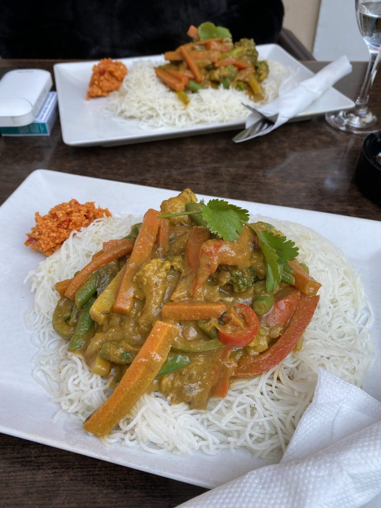Vegan in Zagreb Curry bowl 